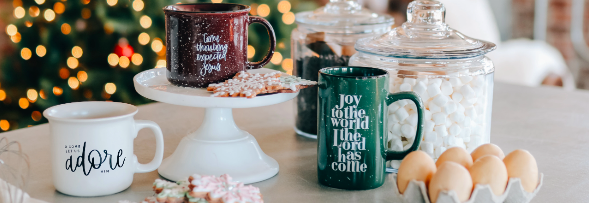 The Daily Grace Co, Christmas mugs banner